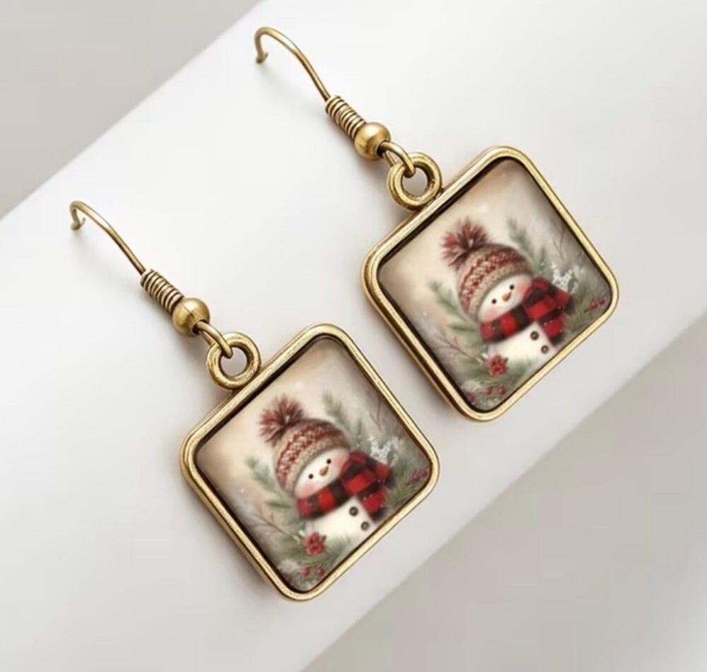 Snowman Earrings Gold Tone Dangle Christmas Holiday Jewelry